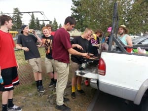 SISTERS BASEBALL TAILGATE