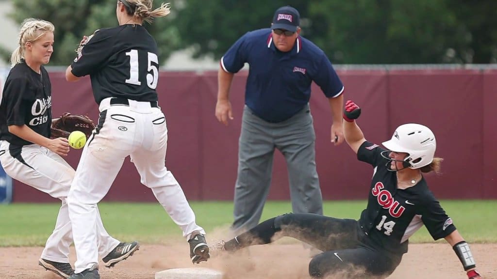 2-SOU-Softball-Mail-Tribune-Top-Ten-Sports-Stories-of-2019